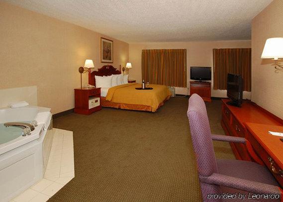 Quality Suites Pineville - Charlotte Habitación foto