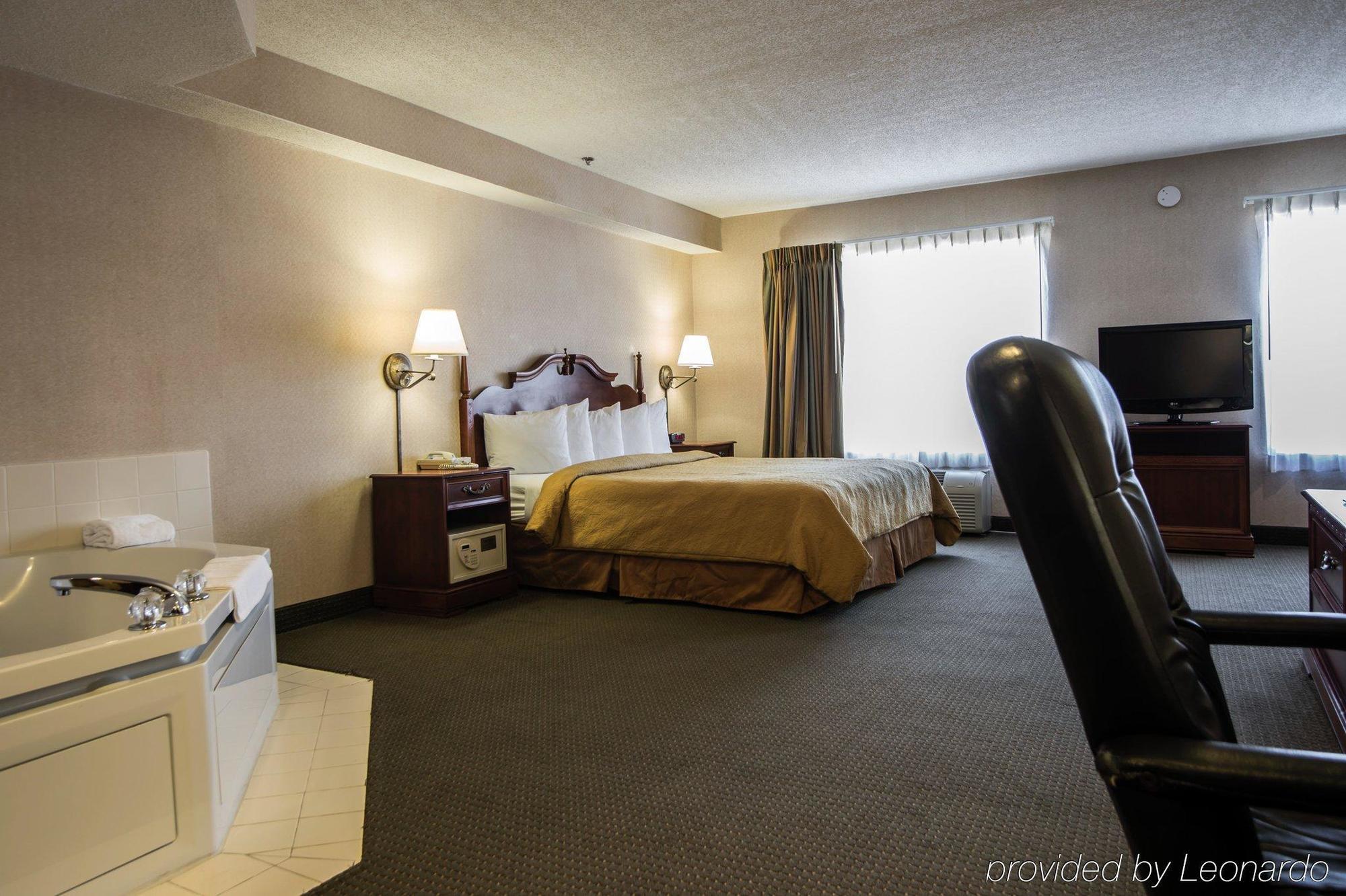 Quality Suites Pineville - Charlotte Exterior foto